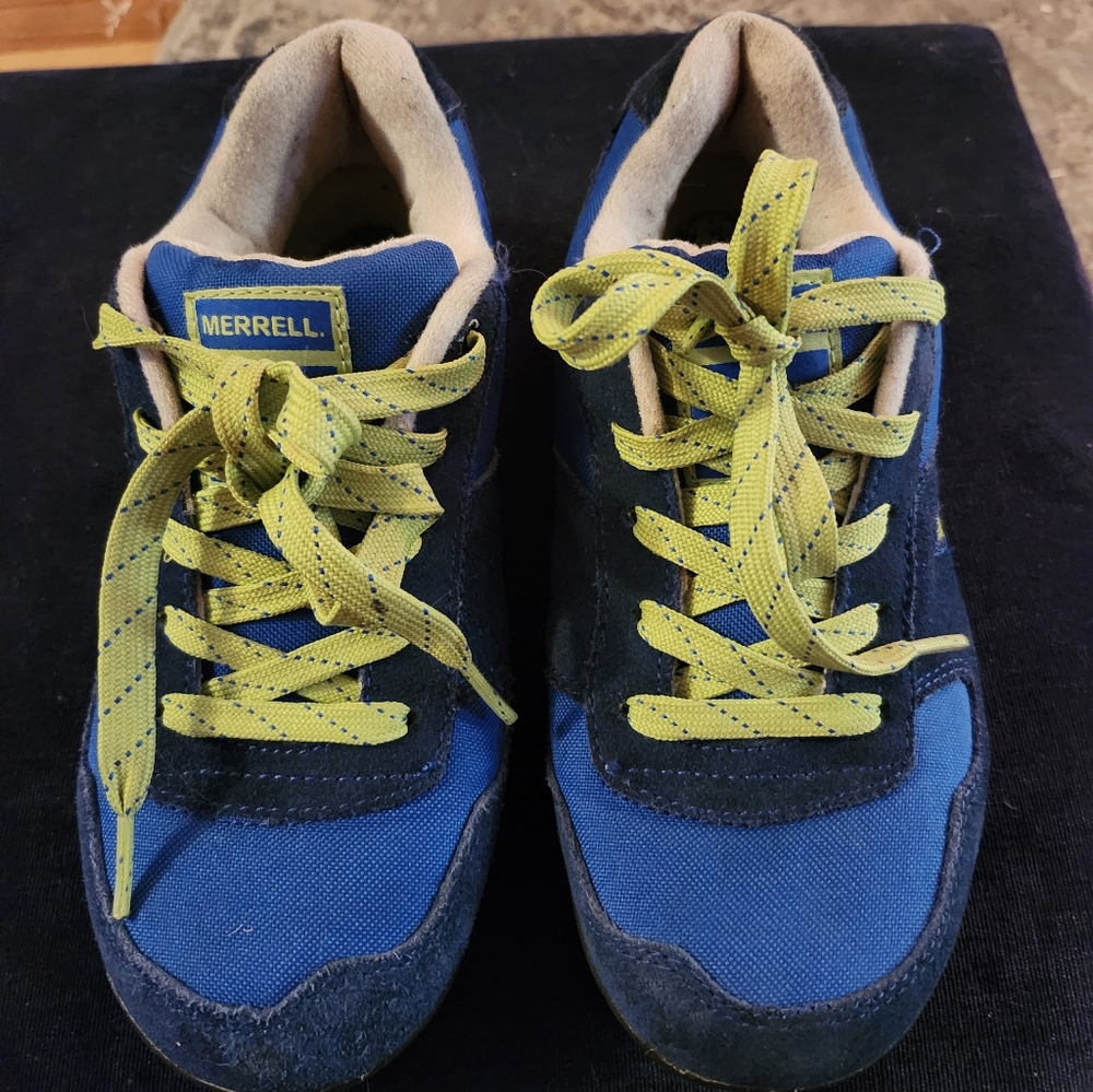 Merrell Solo Origins Big Kids Sneakers – Size 5 (Dark Denim / Macaw Green)